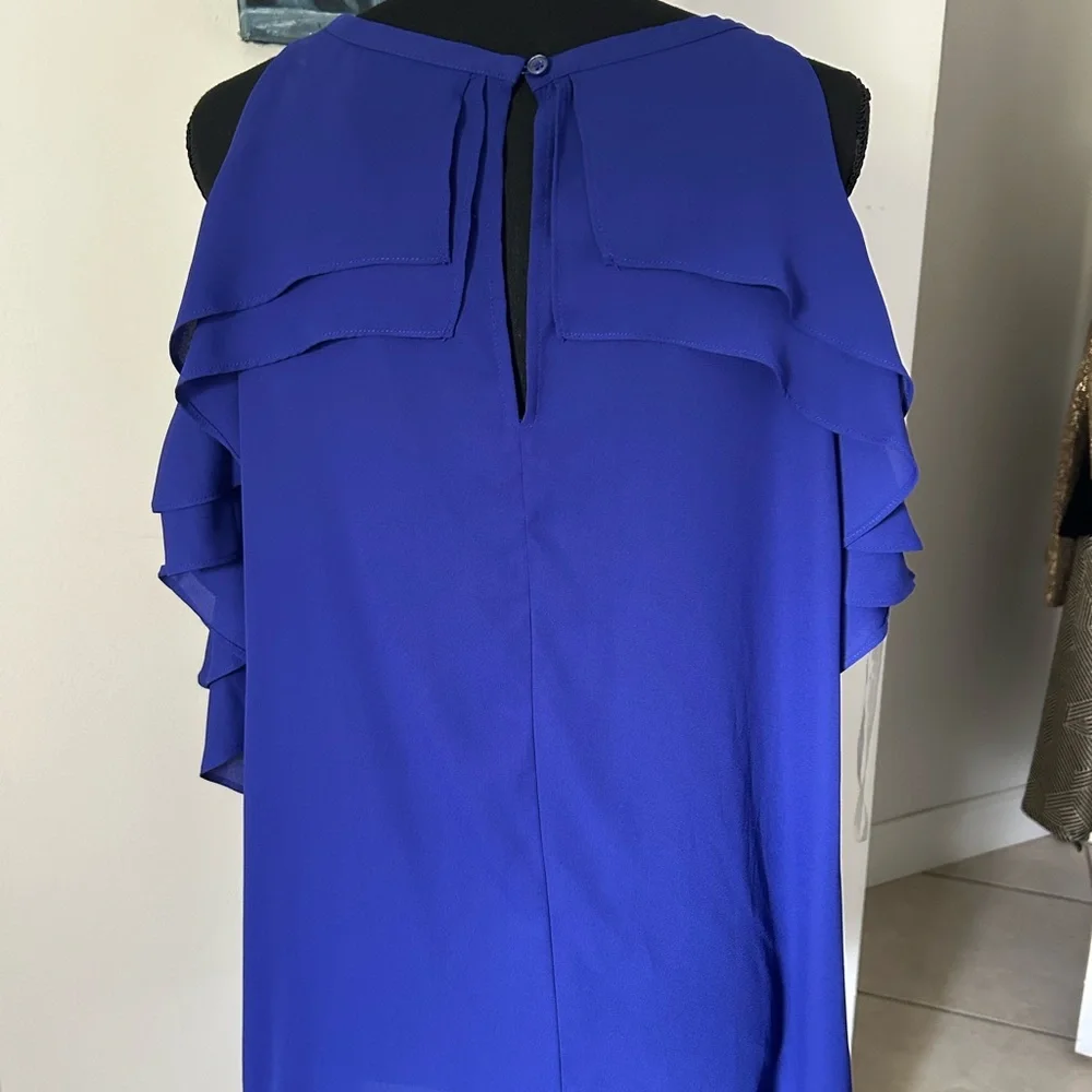 BOLD elements Blue Ruffled Flutter Sleeve Blouse - Picture 4 of 6